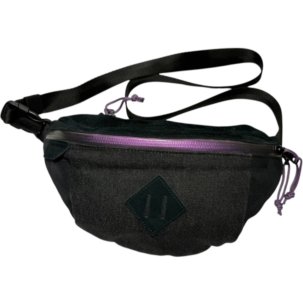 Jansport Oaktown‎ Fanny Pack Tropgoth Crossbody Bag Black  Travel Festival